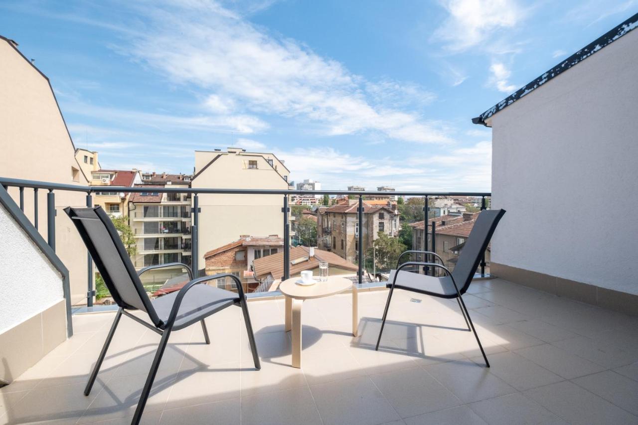 Large Terrace In Old Center Of Sofia By Flat Mаnager Daire Dış mekan fotoğraf